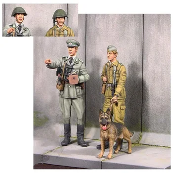 Разобранный современный экипаж 1/35 включает в себя 2 комплекта миниатюрных моделей из смолы с фигурками человека и собаки, неокрашенные
