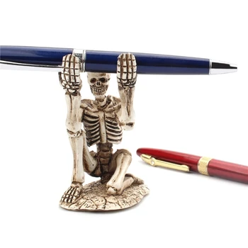 Стильный держатель для ручек в форме скелета, уникальные украшения для стола в стиле панк-готика, Изысканный подарок для студентов, мальчиков и мужчин