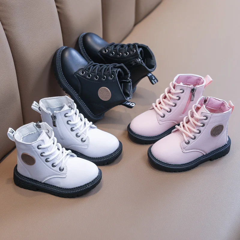 Размер 21-30 Демисезонные детские тонкие ботинки из искусственной кожи, детские полусапожки для маленьких девочек и мальчиков, повседневная обувь розового, белого, черного цвета Изображение 0